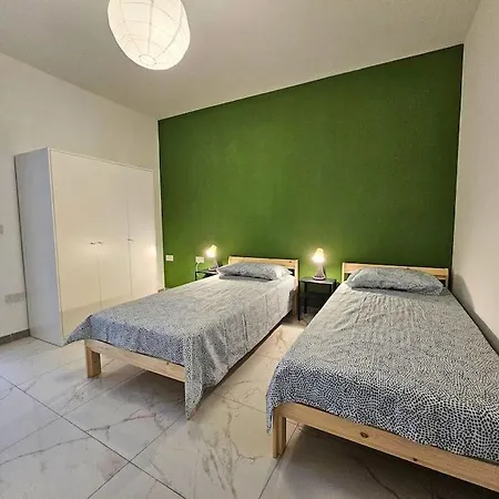 Sleeps 7 Spacious St Pauls Bay *