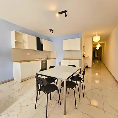 Sleeps 7 Spacious St Pauls Bay Appartement *