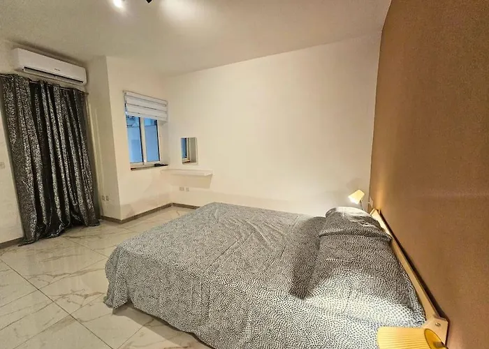 Sleeps 7 Spacious St Pauls Bay Lejlighed San Pawl il-Baħar