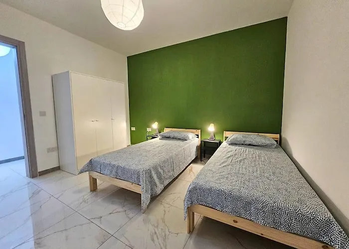 Sleeps 7 Spacious St Pauls Bay *